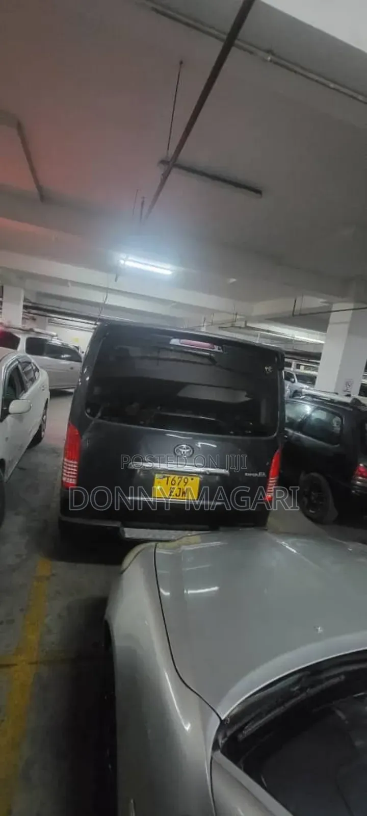 Toyota HiAce 2009 Gray