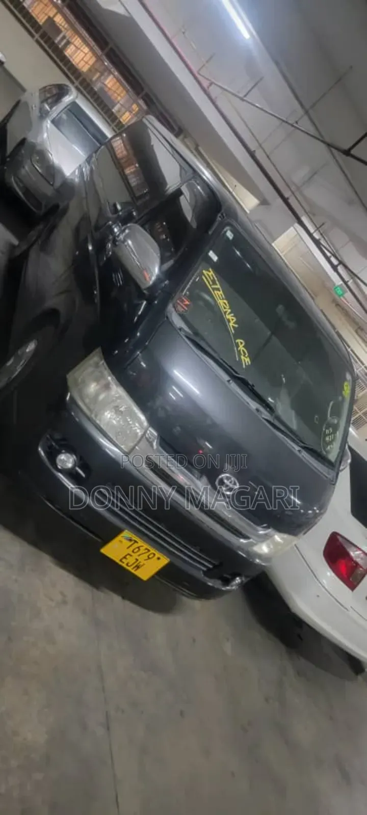 Toyota HiAce 2009 Gray