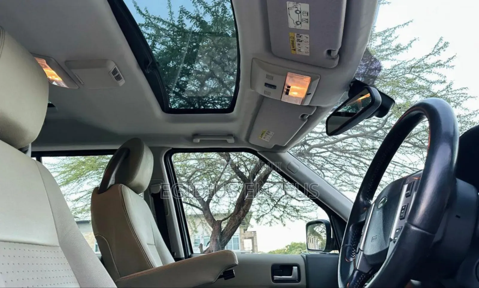 Land Rover Discovery 2009 White