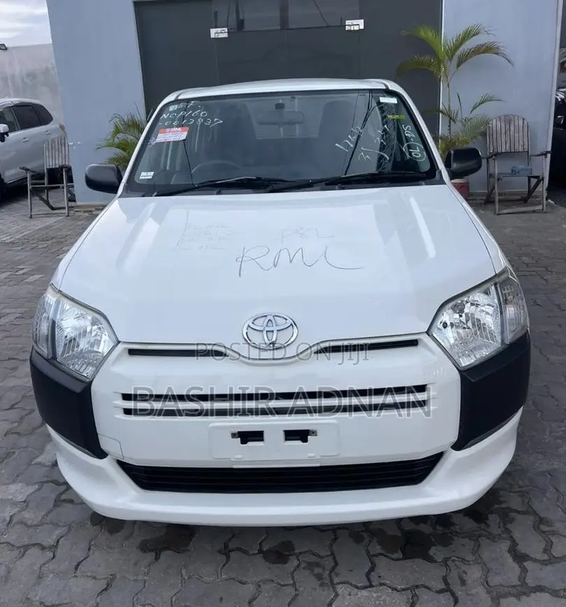 Toyota Succeed SV Premium 2016 Pearl