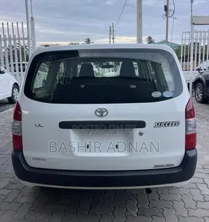 Toyota Succeed SV Premium 2016 Pearl
