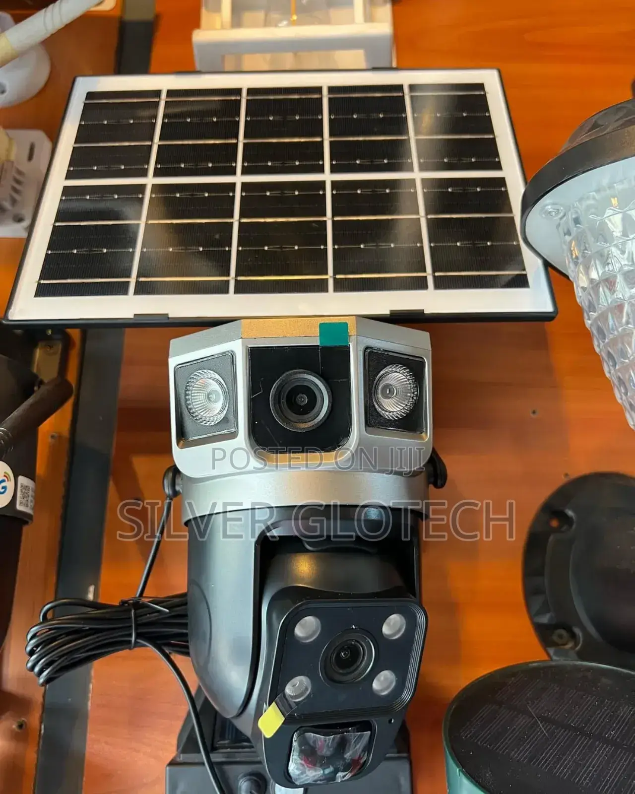 Cctv Camera Three View 4g Iko Full Pamoja Na Solar Yake
