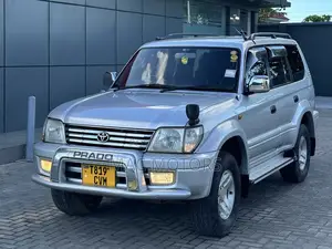 Toyota Land Cruiser Prado 2.7 16V 5dr 2001 Silver