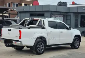 Mercedes-Benz X Class 2017 White