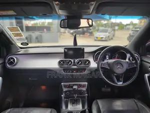 Mercedes-Benz X Class 2017 White