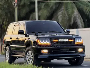 Toyota Land Cruiser HDJ 100 2001 Black
