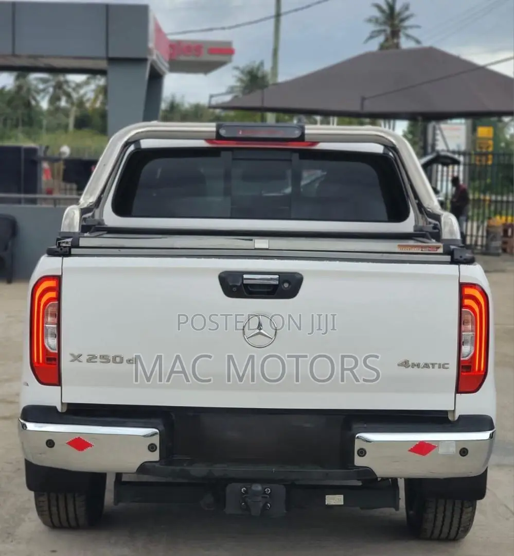 Mercedes-Benz X Class 2017 White
