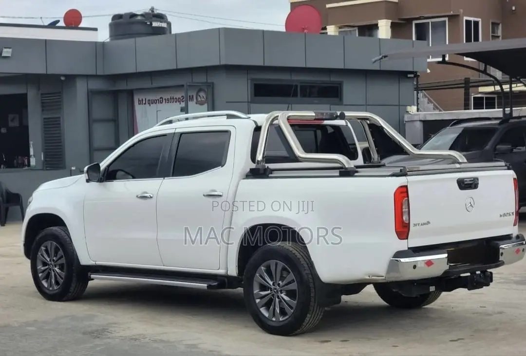 Mercedes-Benz X Class 2017 White