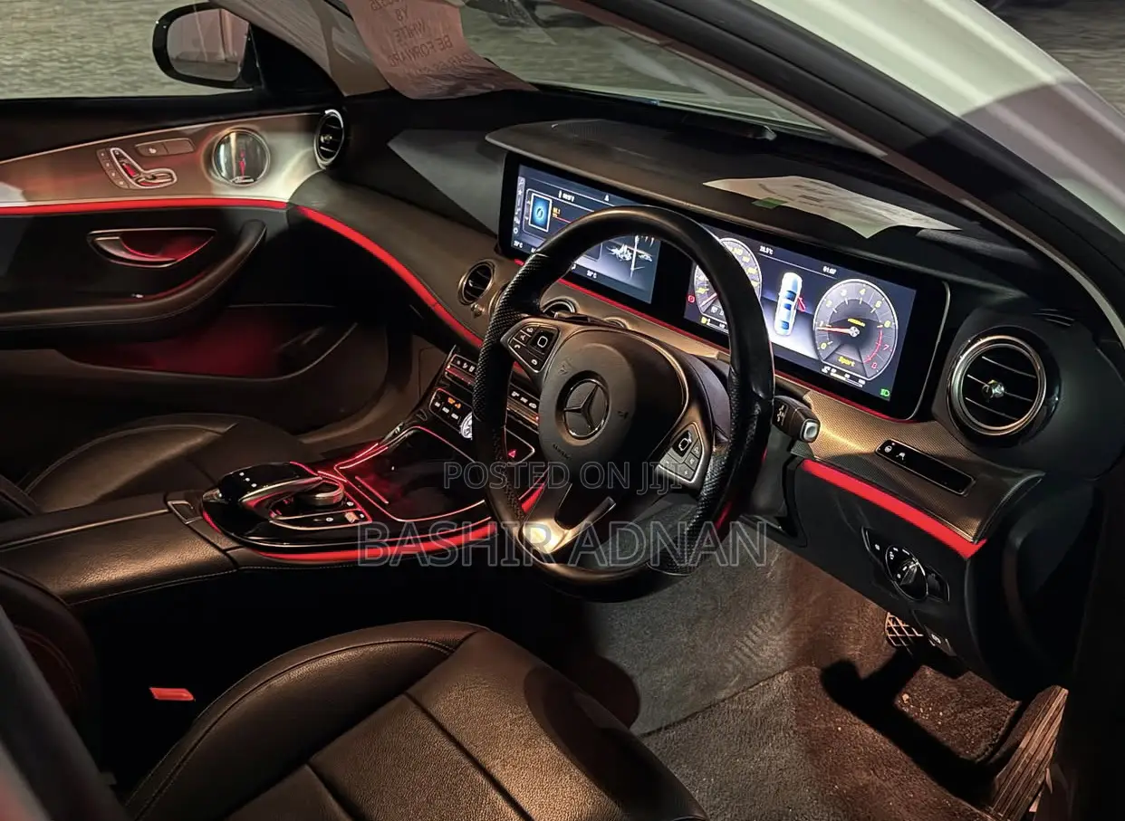 Mercedes-Benz E200 2016 Pearl