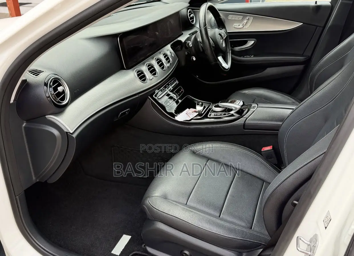 Mercedes-Benz E200 2016 Pearl