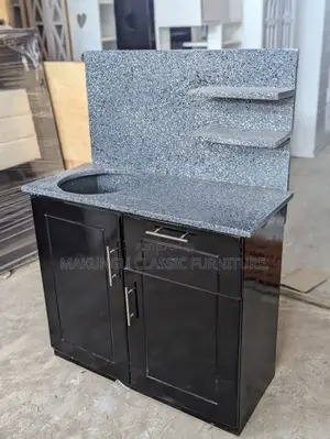 Kitchen Cabinet Milango Miwili Yenye Kibao Juu