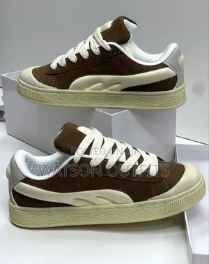 Men's Exceptionally and Totally Best Pumas Sneakers or Shoe