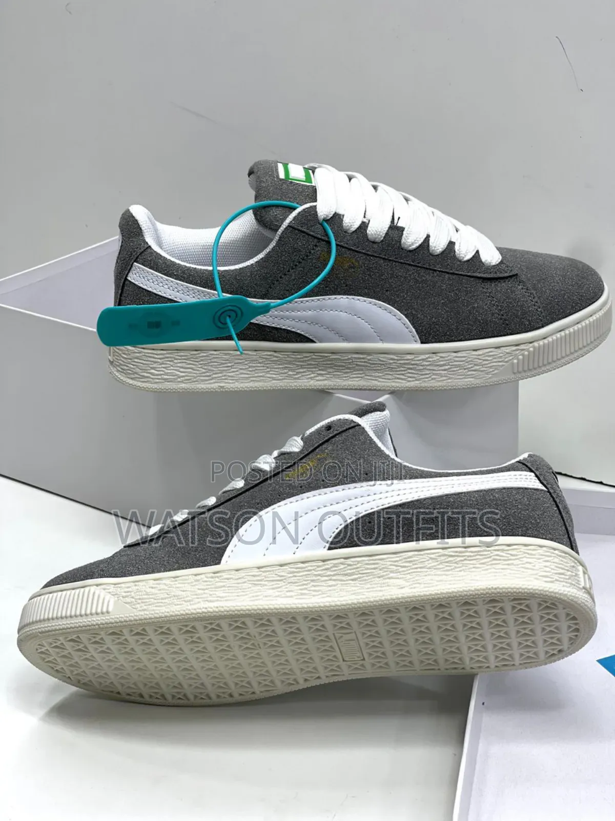 Men's Exceptionally and Totally Best Pumas Sneakers or Shoe