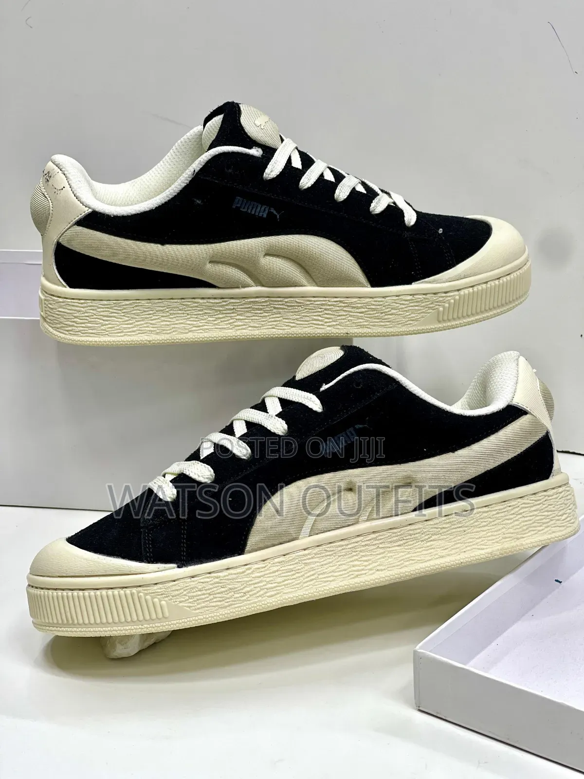 Men's Exceptionally and Totally Best Pumas Sneakers or Shoe