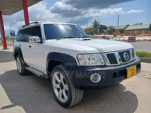 Nissan Patrol 2008 White
