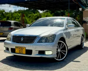 Toyota Crown 2004 Silver