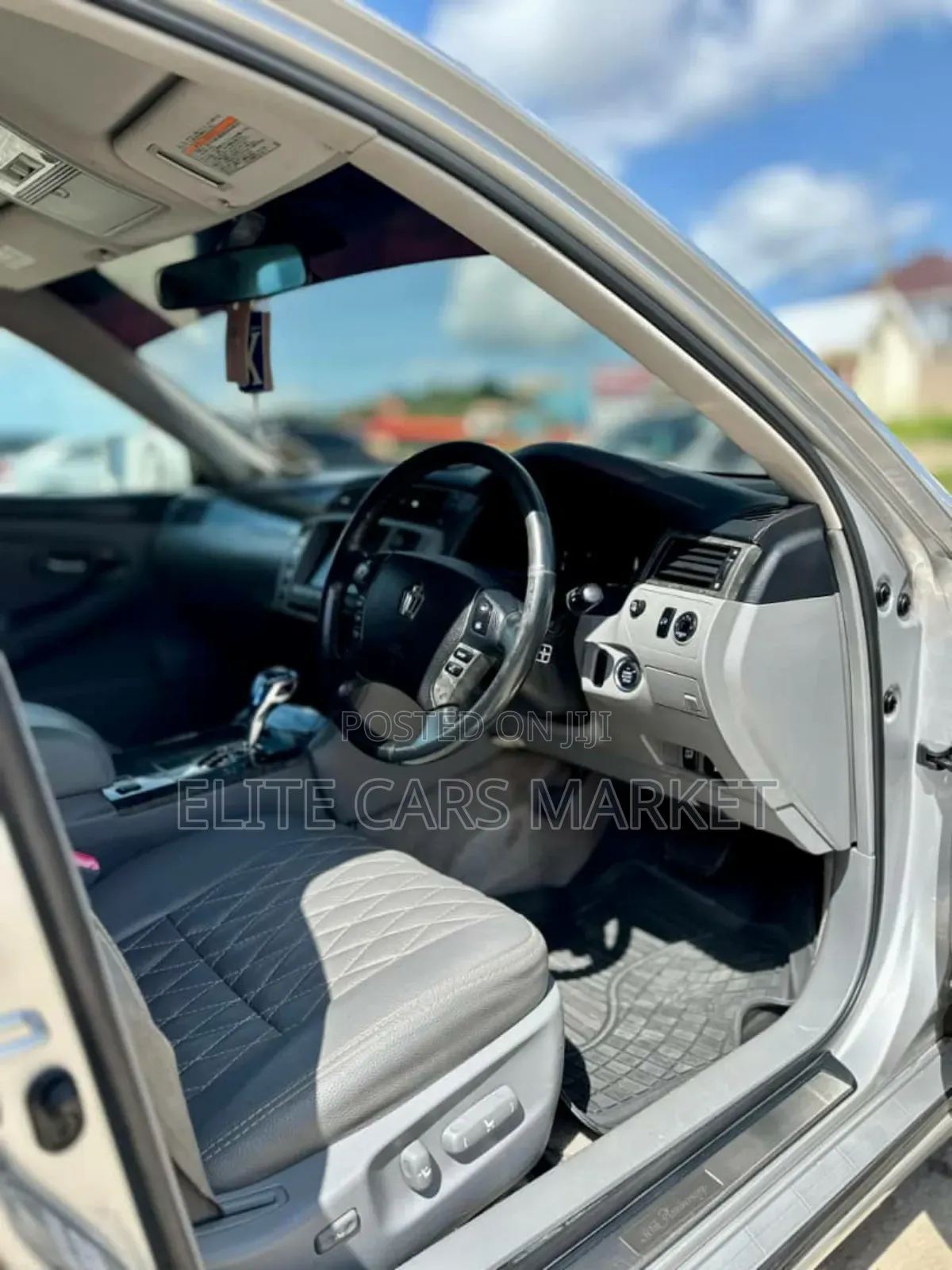 Toyota Crown 2004 Silver