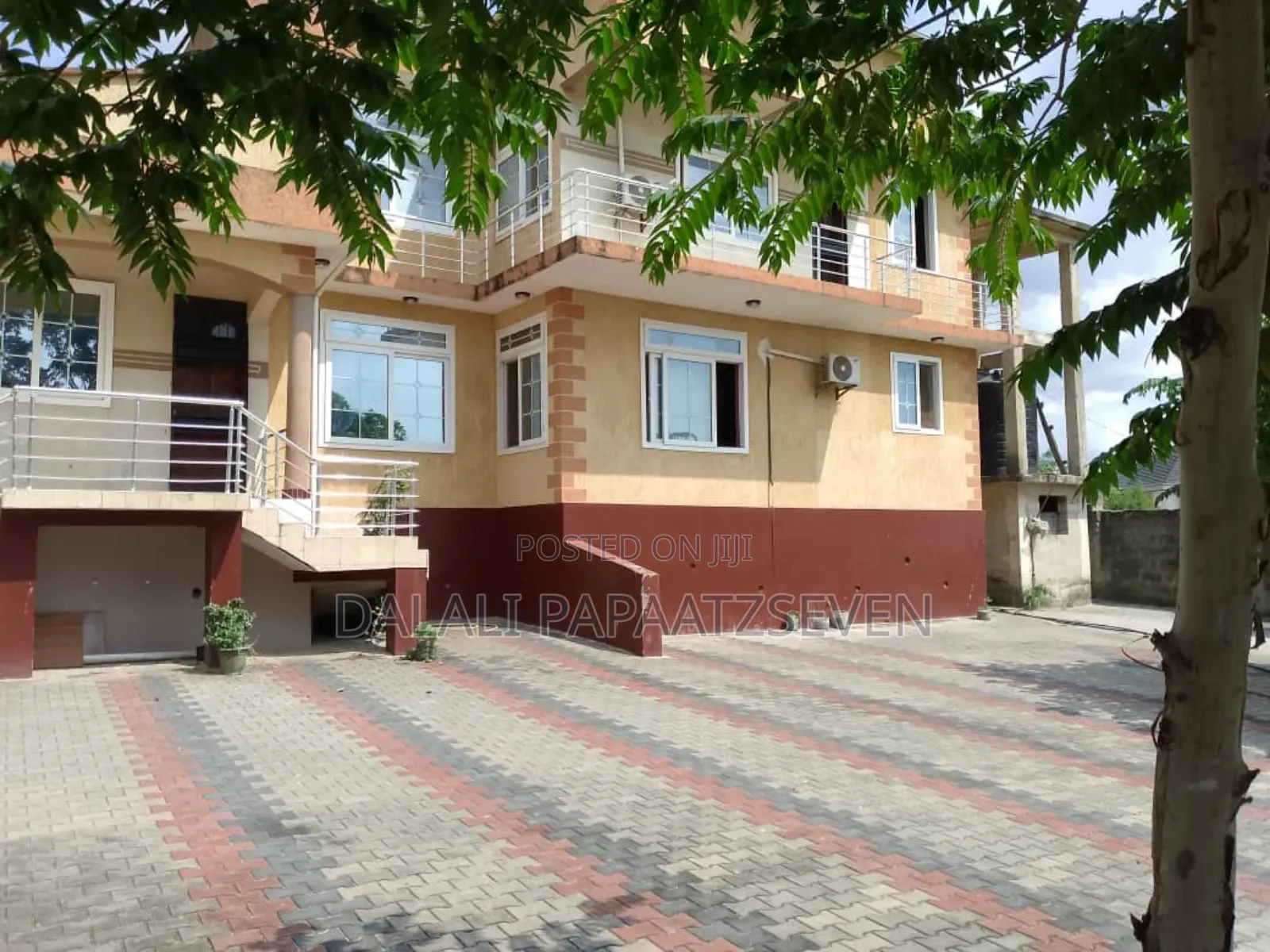 5bdrm House in Dalalipapaatzseven, Bunju for rent