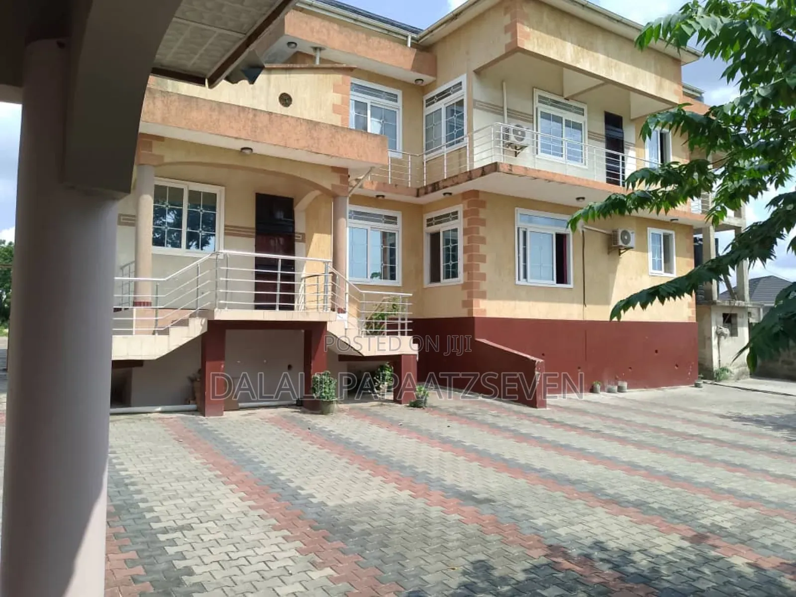 5bdrm House in Dalalipapaatzseven, Bunju for rent