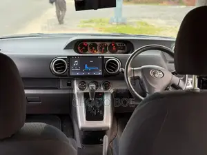 Toyota Corolla Rumion 2010 Black