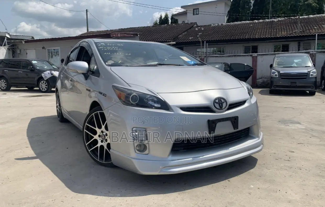 Toyota Prius 2011 Silver