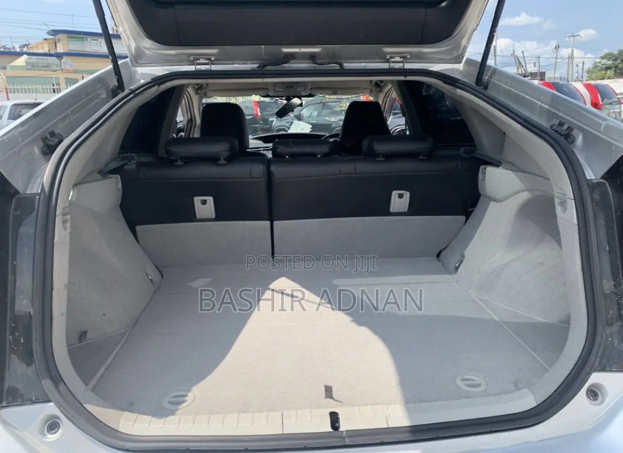 Toyota Prius 2011 Silver
