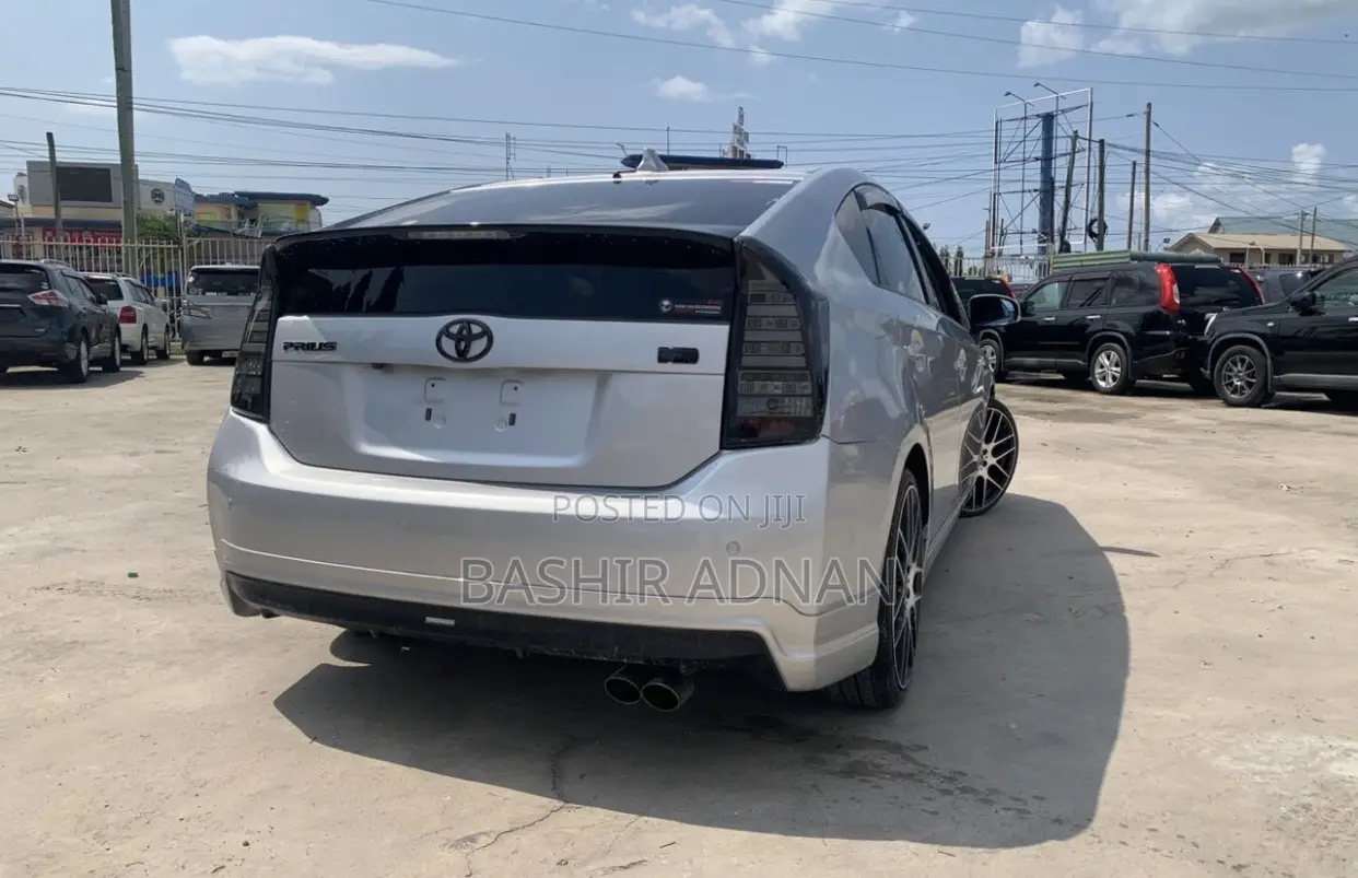 Toyota Prius 2011 Silver