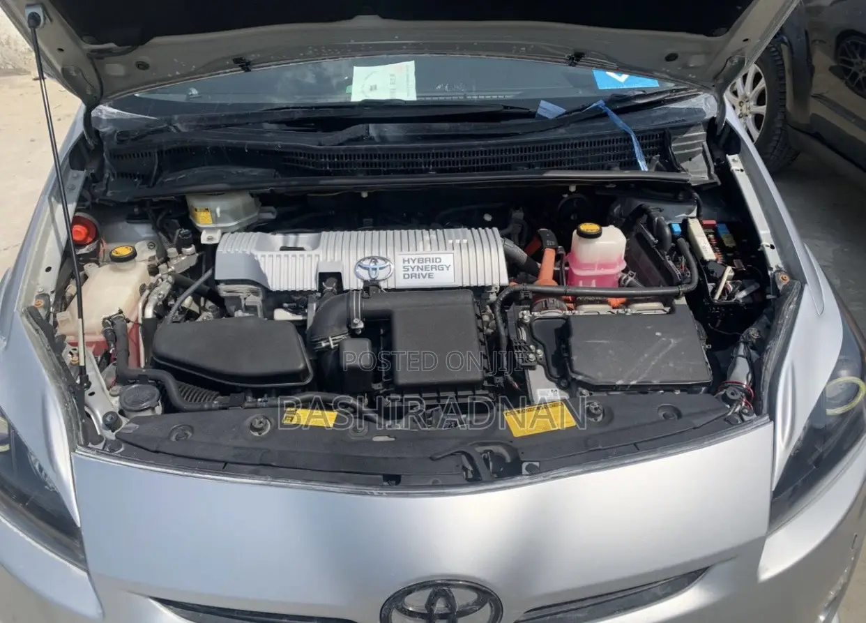 Toyota Prius 2011 Silver