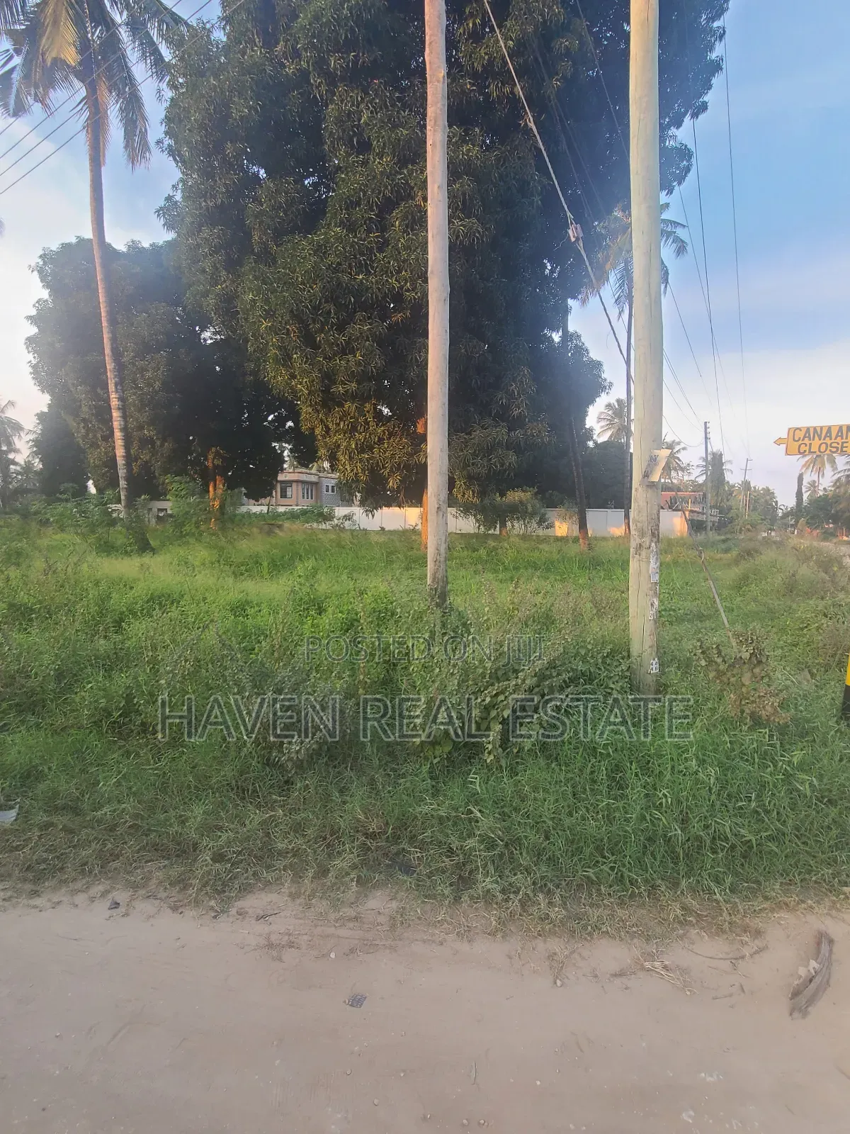 Kiwanja Kinauzwa Kigamboni
