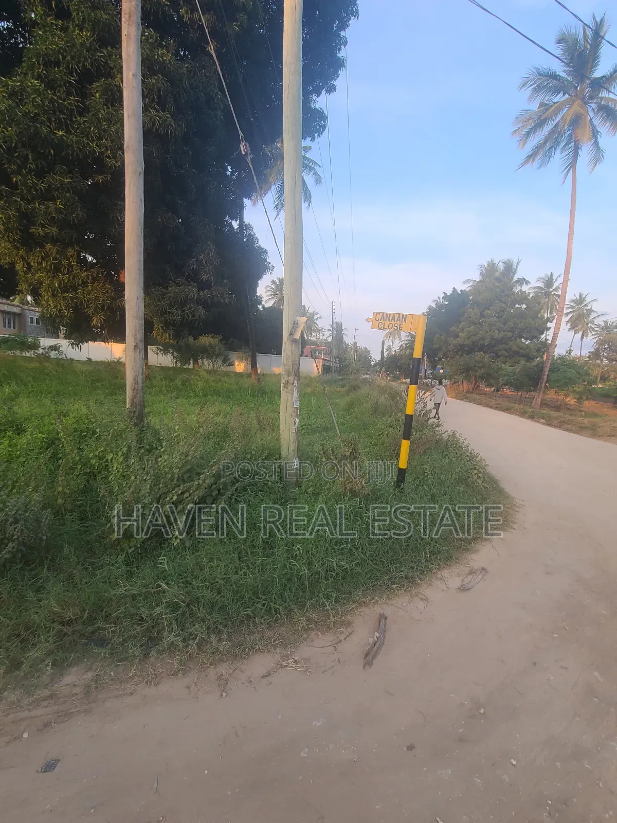 Kiwanja Kinauzwa Kigamboni