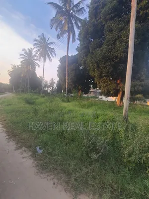 Kiwanja Kinauzwa Kigamboni