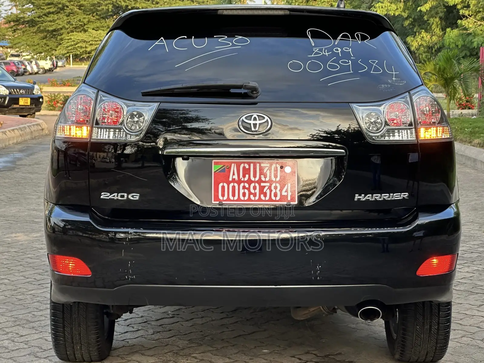Toyota Harrier 2.4 2012 Black