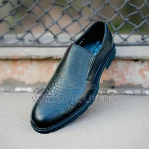 Exceptional and Exciting Men's Low Shoes,Renato Castello