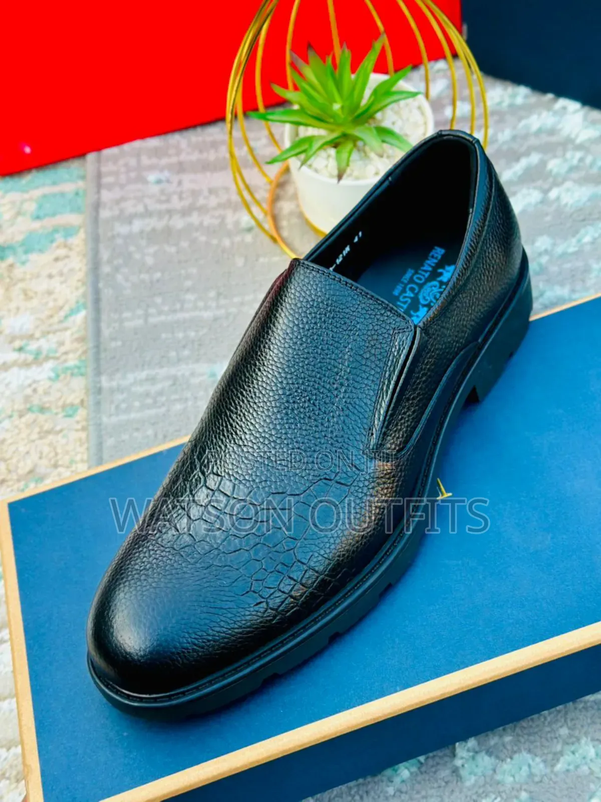 Exceptional and Exciting Men's Low Shoes,Renato Castello