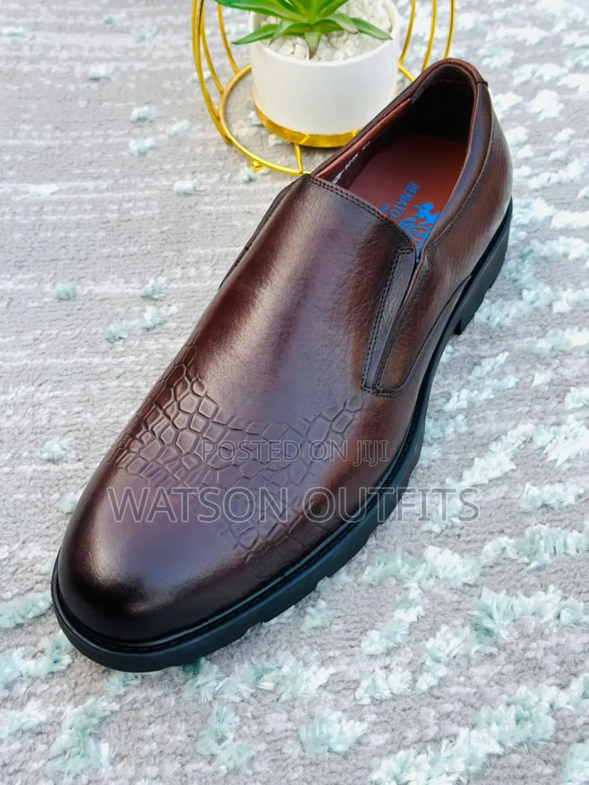 Exceptional and Exciting Men's Low Shoes,Renato Castello
