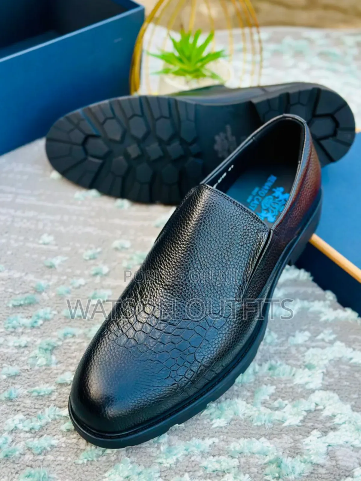 Exceptional and Exciting Men's Low Shoes,Renato Castello