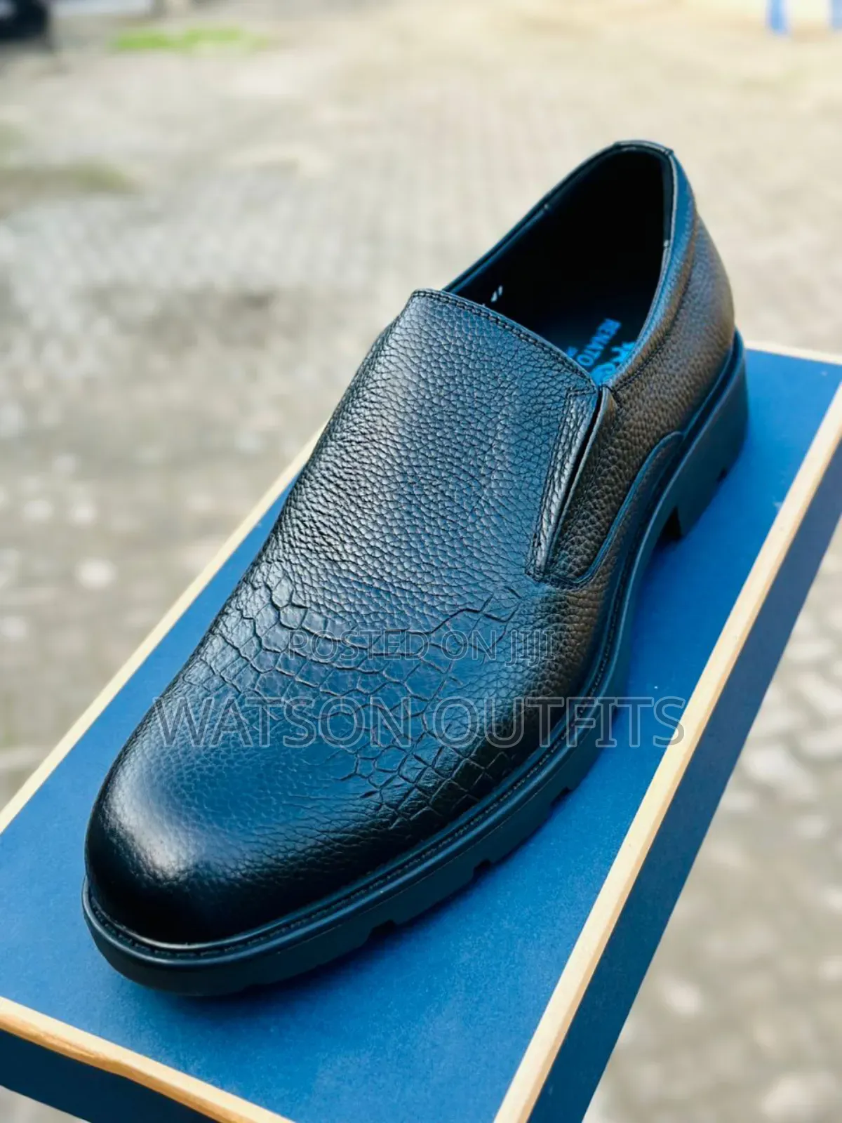Exceptional and Exciting Men's Low Shoes,Renato Castello