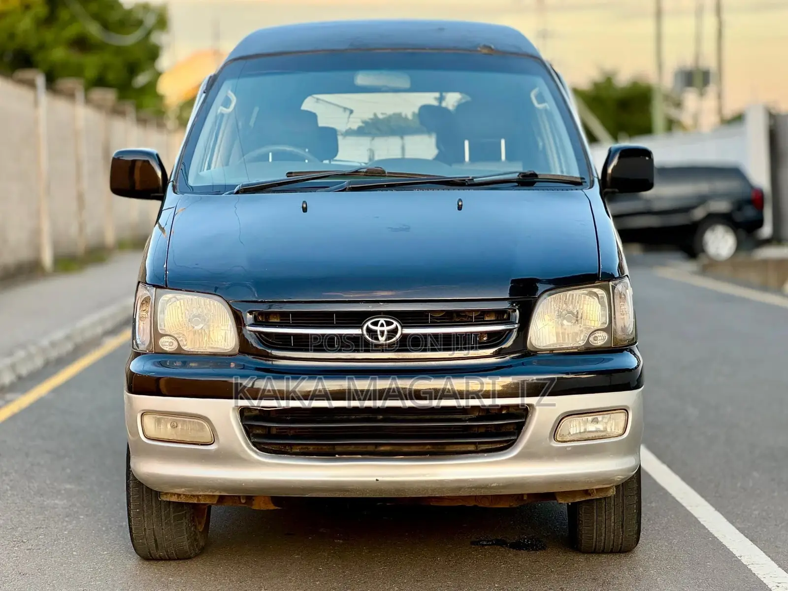 Toyota TownAce Noah 2000 Black