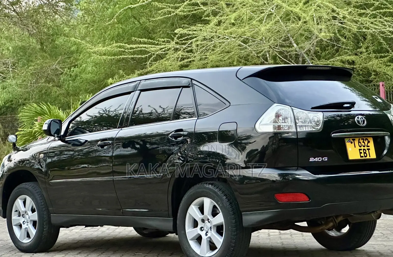 Toyota Harrier 2005 Black