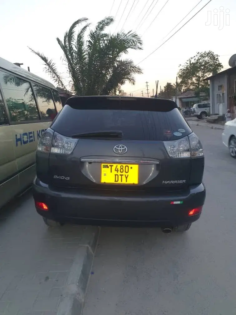 Toyota Harrier 2009 Gray