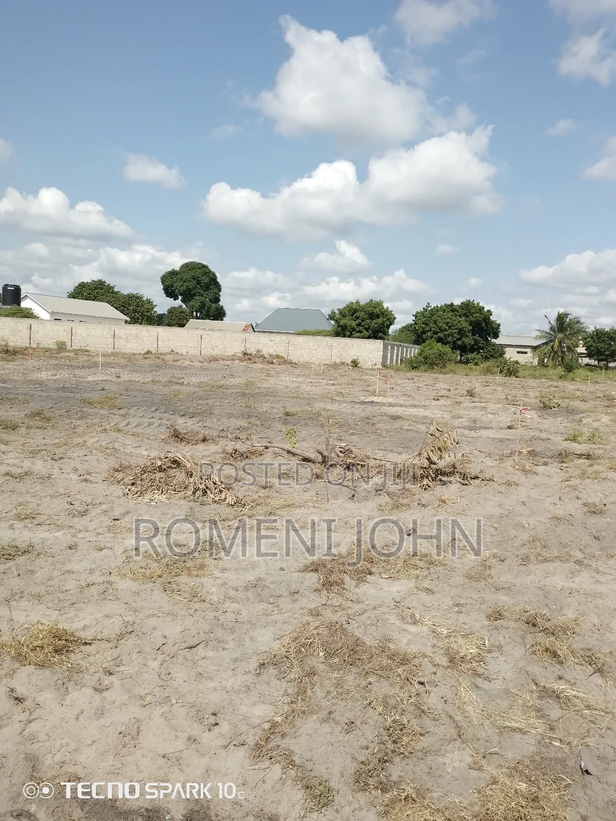 Kiwanja Kinauzwa Milioni 5 Ukonga Bombambili.