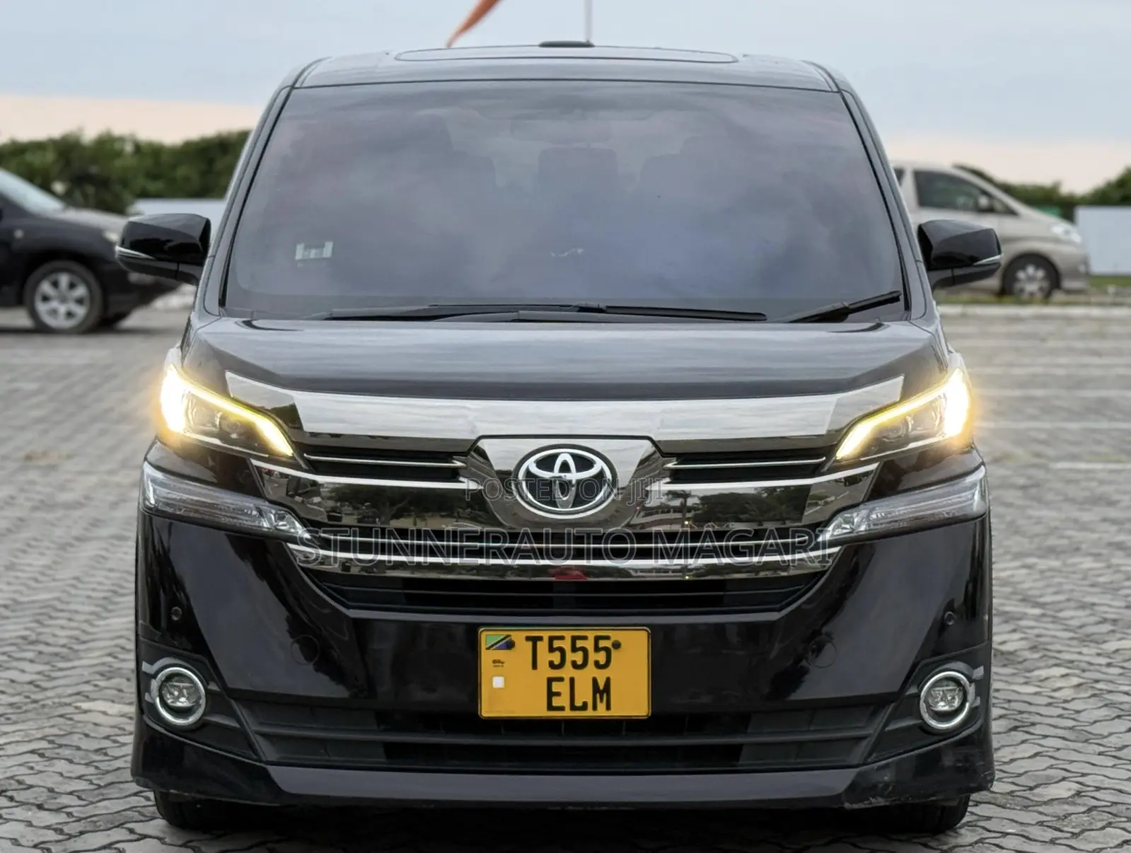 Toyota Vellfire 2015 Black