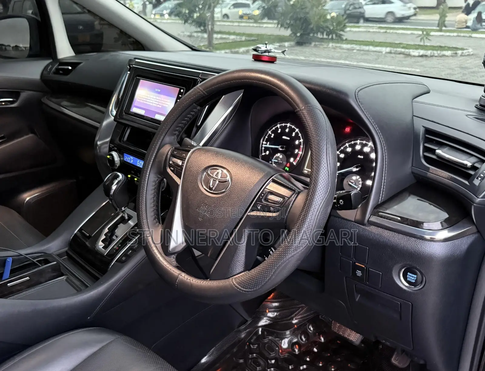 Toyota Vellfire 2015 Black
