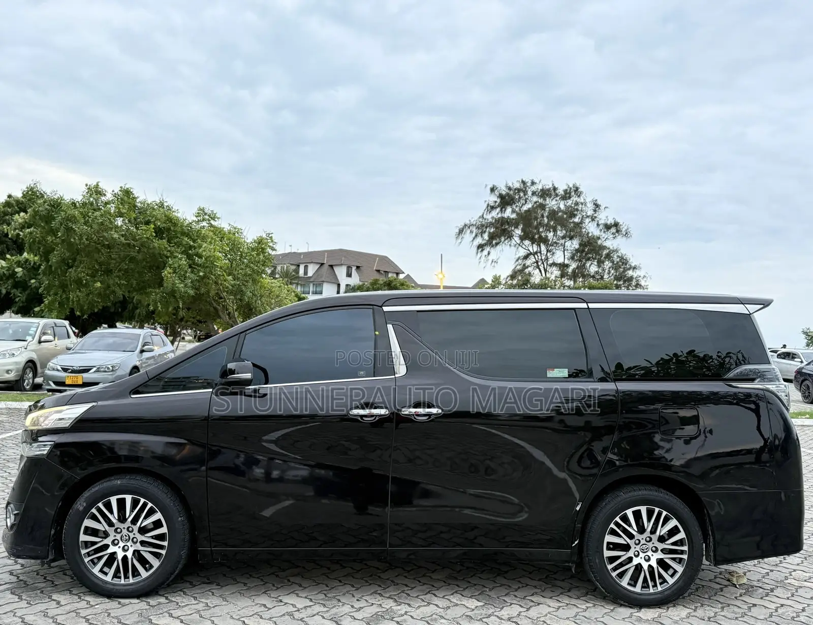 Toyota Vellfire 2015 Black