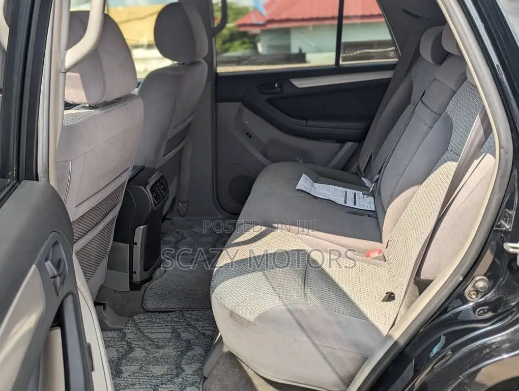 Toyota Hilux Surf 2006 Black