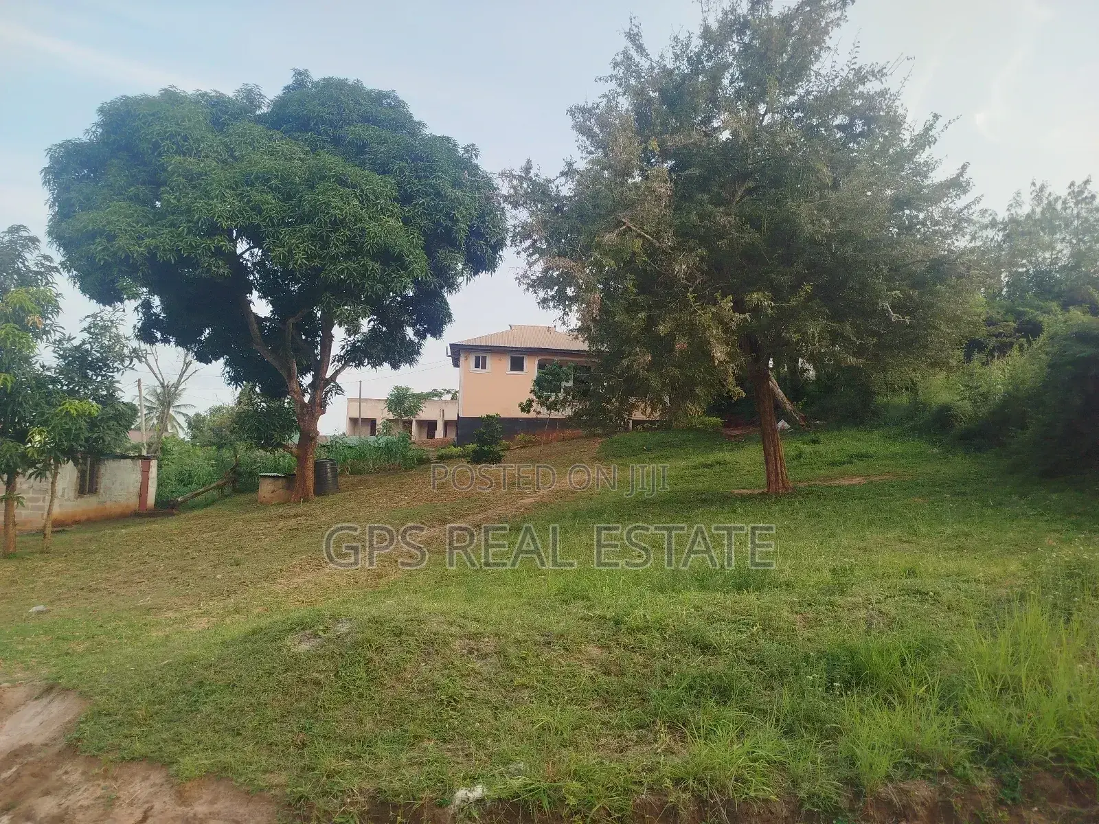 Furnished 3bdrm House in Mbezi Mafuli, Kinondoni for sale