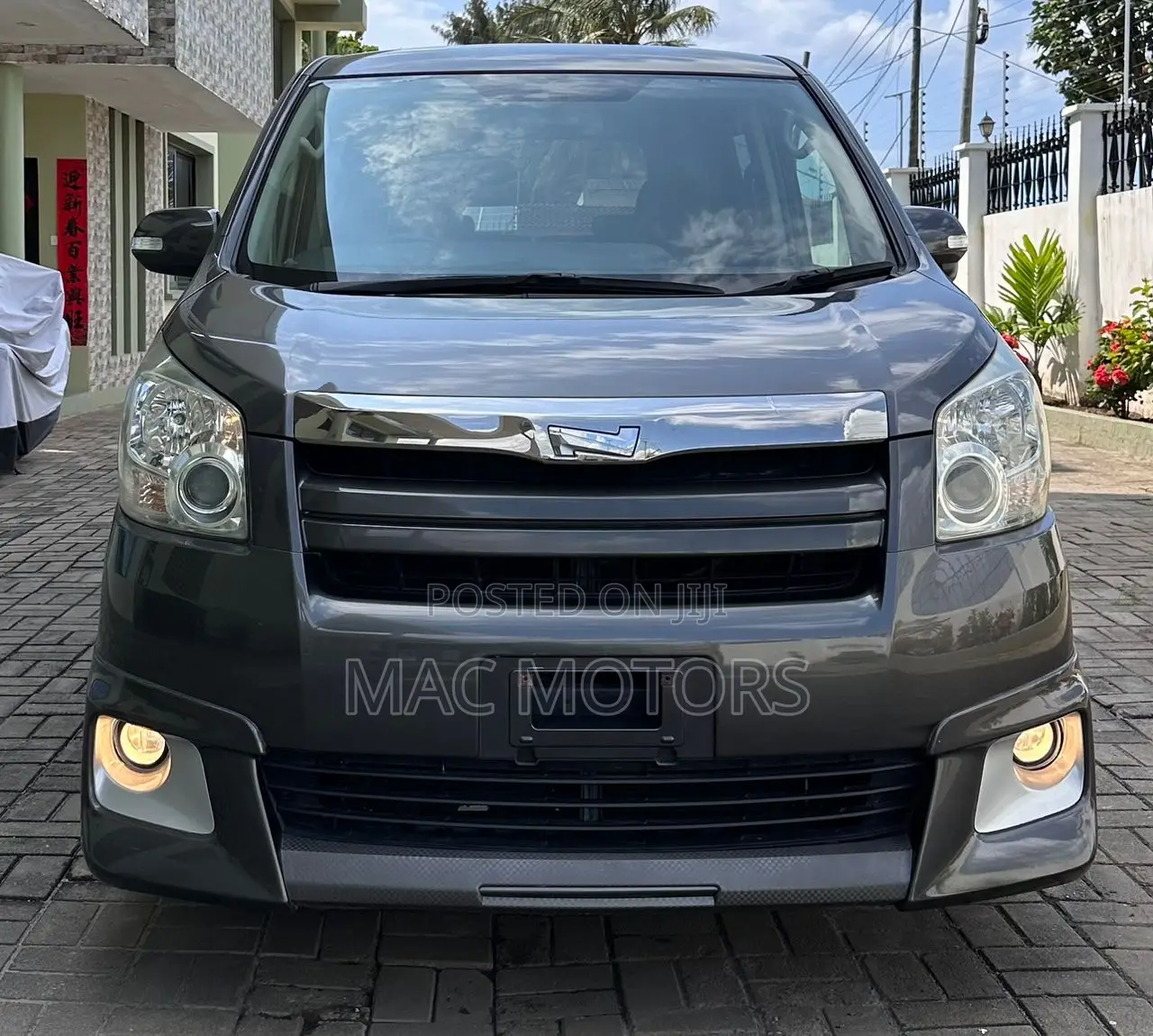 Toyota Noah 2008 Gray