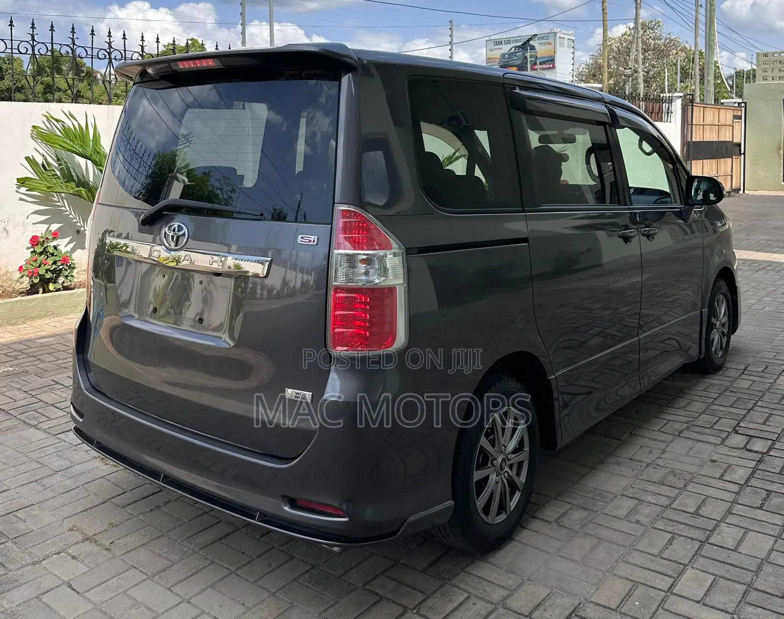 Toyota Noah 2008 Gray