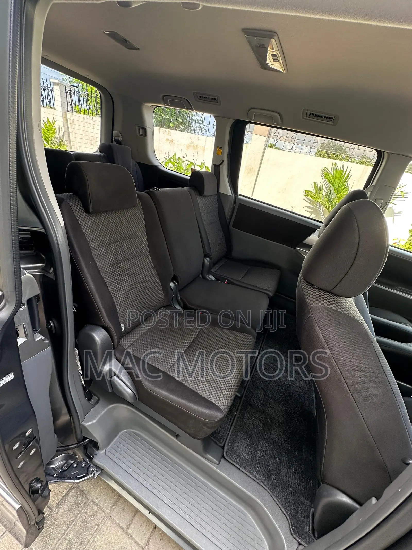 Toyota Noah 2008 Gray