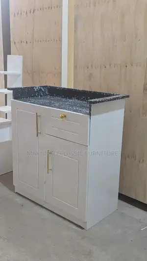 Kitchen Cabinet Milango Miwili Yenye Kutumia Jiko Plates 2